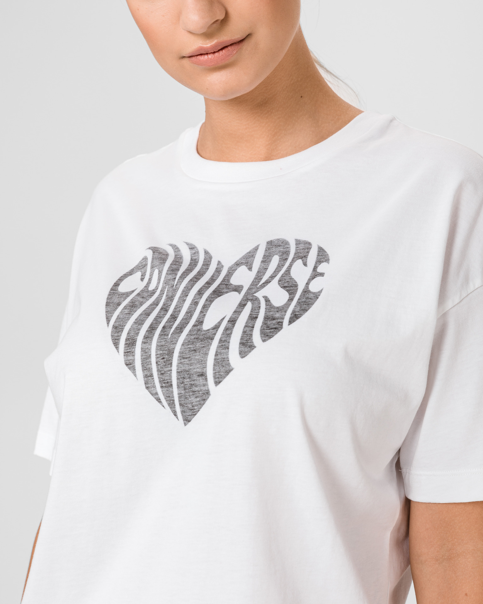 Converse - Heart Reverse T-shirt Bibloo.com