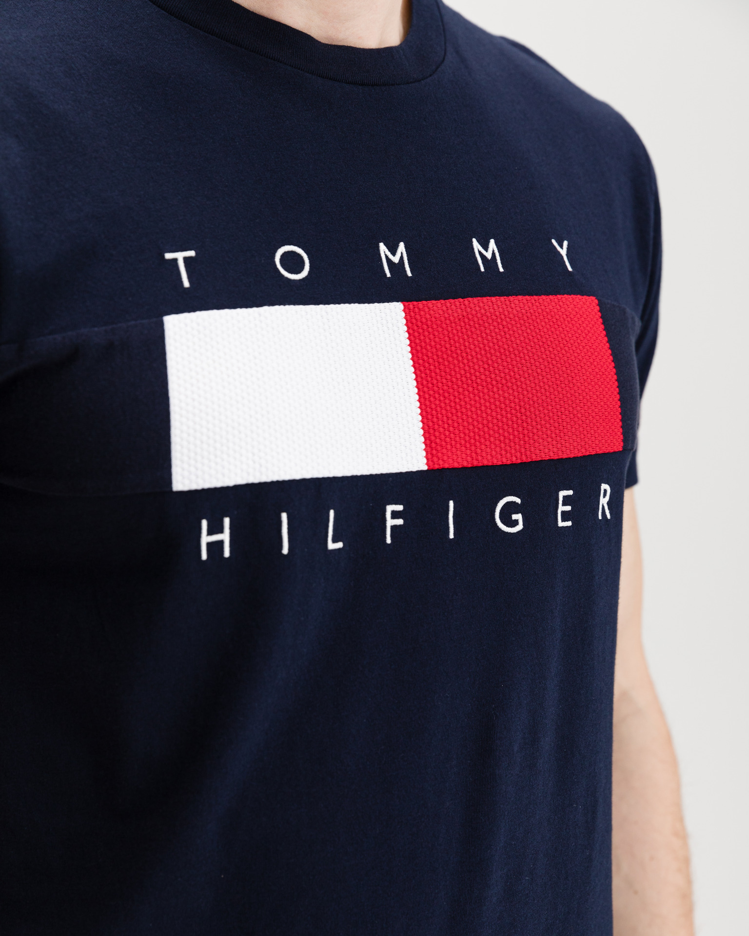 - Hilfiger T-shirt Flag Textured Tommy