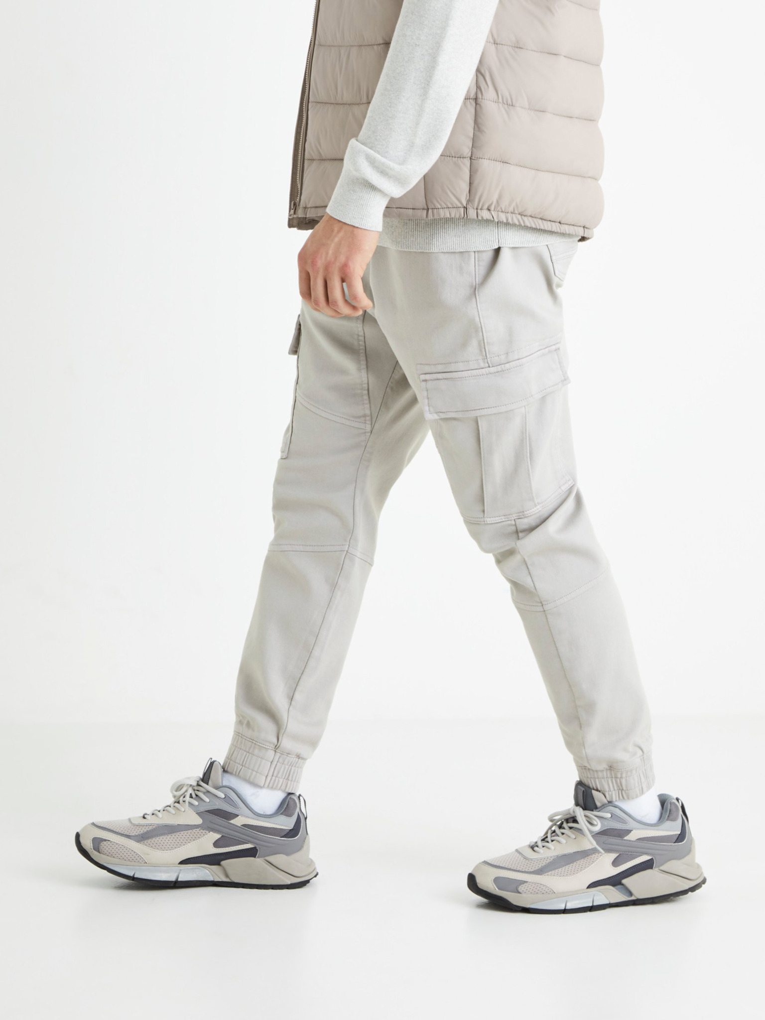 Buy Celio* men regular fit cargo pocket stretchable jogger pants marine  green Online | Brands For Less