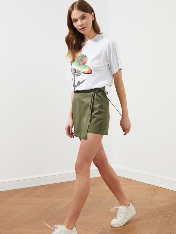 Trendyol Shorts Verde