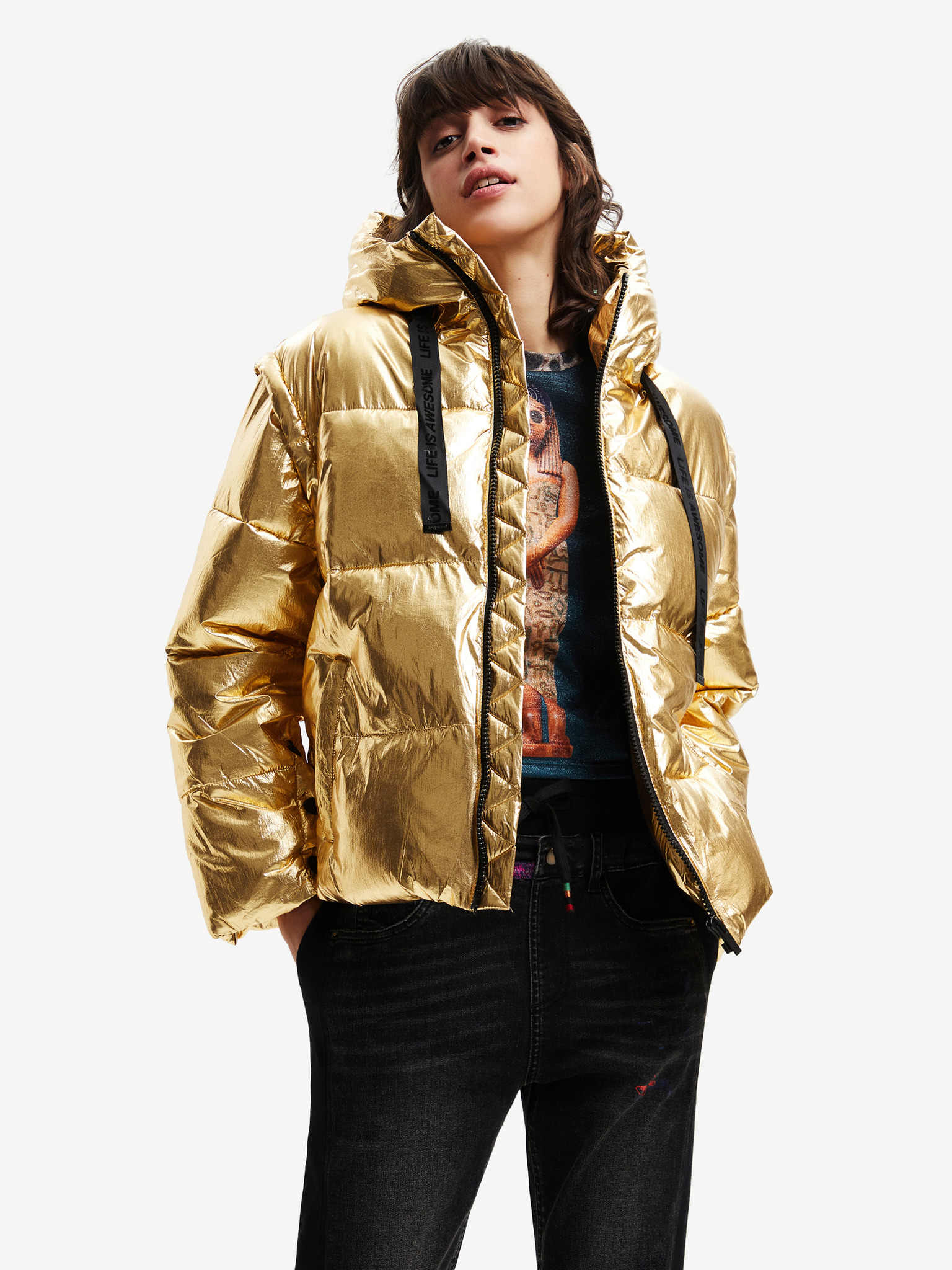 Fotografie Dámská prošívaná zimní bunda s kapucí ve zlaté barvě Desigual Jiman - L