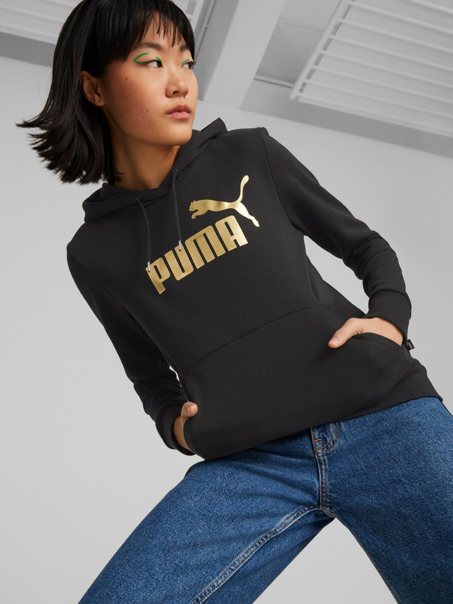 ESS+ Metallic Logo Hoodie TR Mikina Puma